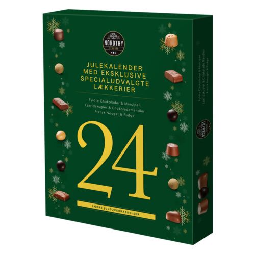 Nordthy Finest Selection julekalender. Flot grøn julekalender med et stort 24 tal på og chokolader, mandler og lakridskugler